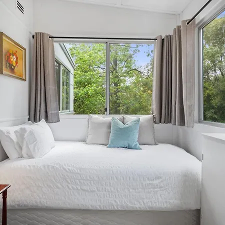 Deodar Cottage Amid Century Old Trees Wentworth Falls Exterior photo