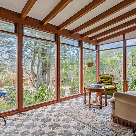 Deodar Cottage Amid Century Old Trees Wentworth Falls Exterior photo