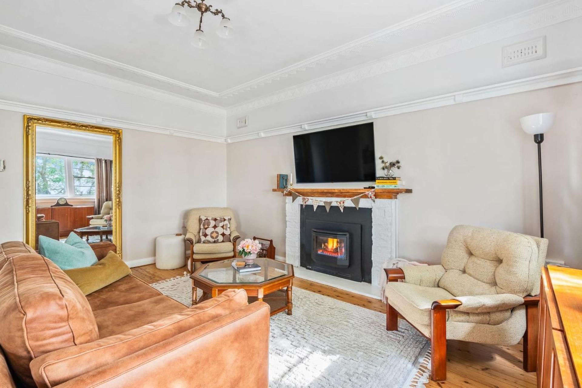 Apartment Deodar Amid Century Old Trees