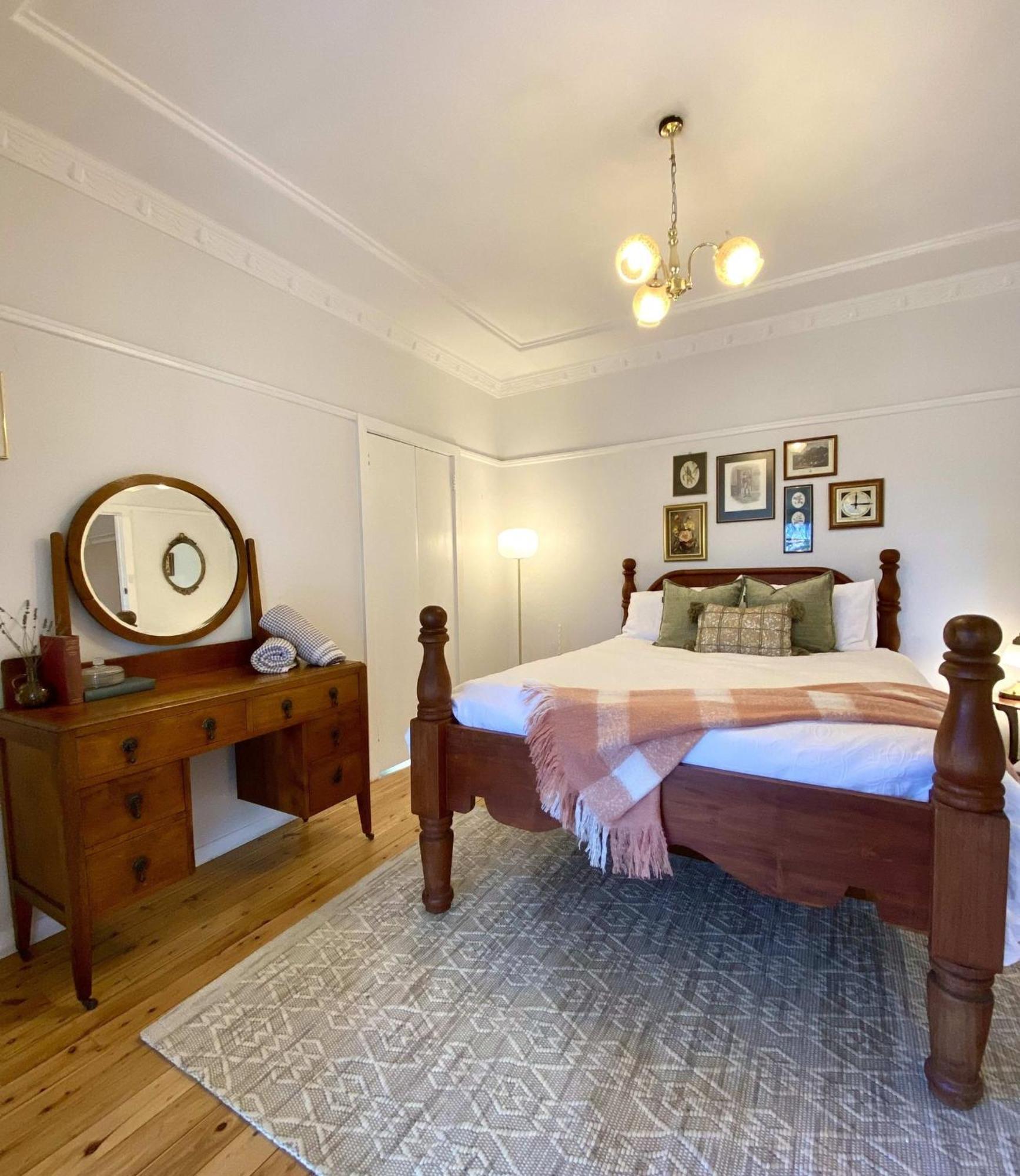 Deodar Amid Century Old Trees Apartment Wentworth Falls